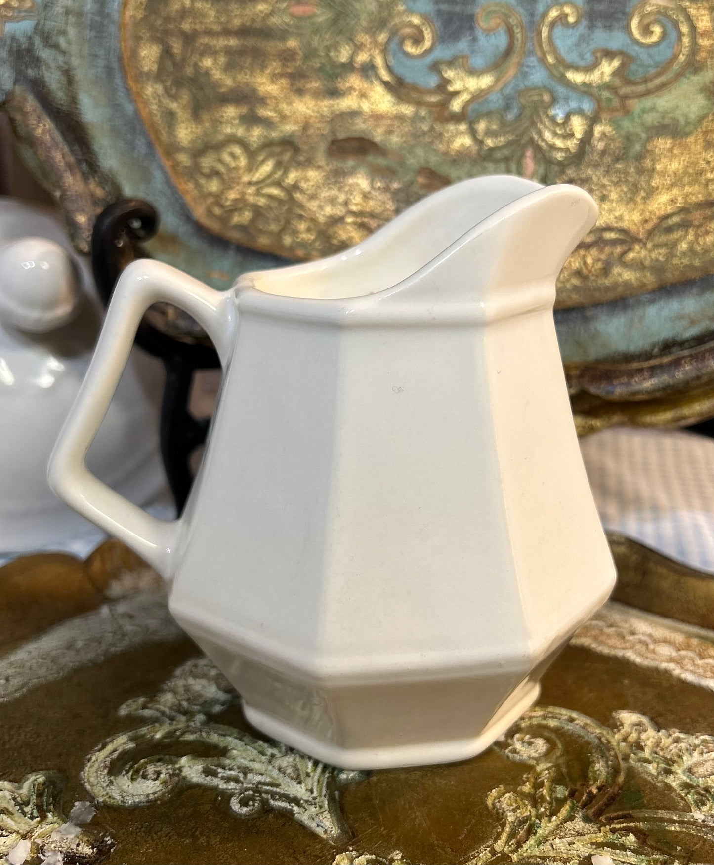 Mon Coeur “ My Heart” Homer Laughlin creamer