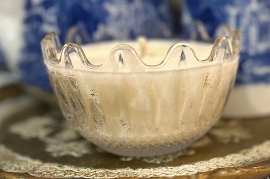 Mon Coeur “ My Heart” Vintage scalloped edge dish