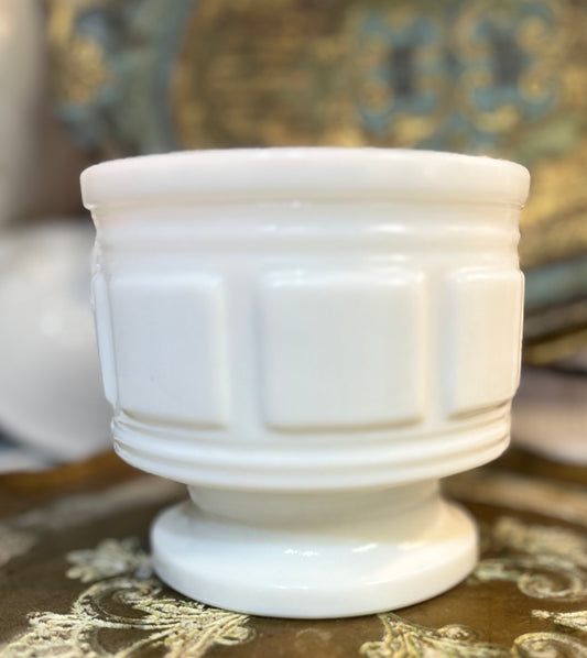 Mon Coeur “ My Heart” Vintage Milk Glass Art Deco Vase