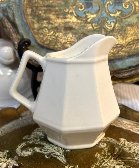 Mon Coeur “ My Heart” Homer Laughlin creamer