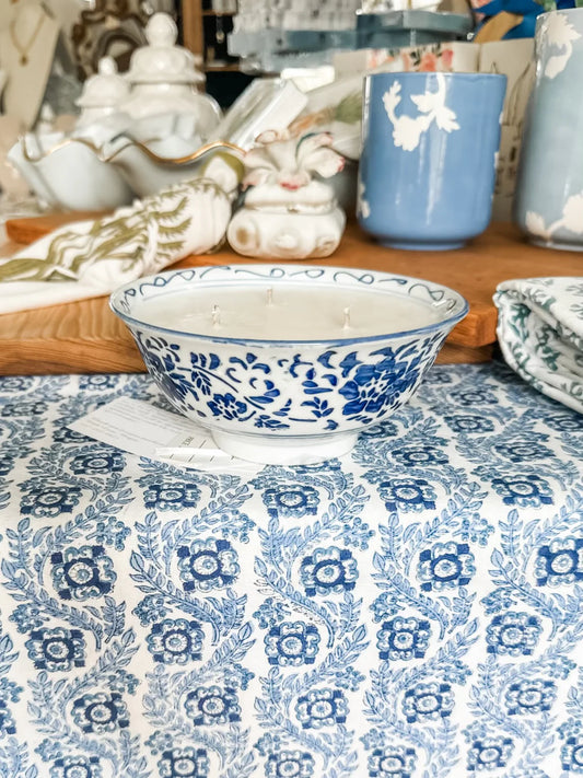 String of pearls vintage blue and white bowl