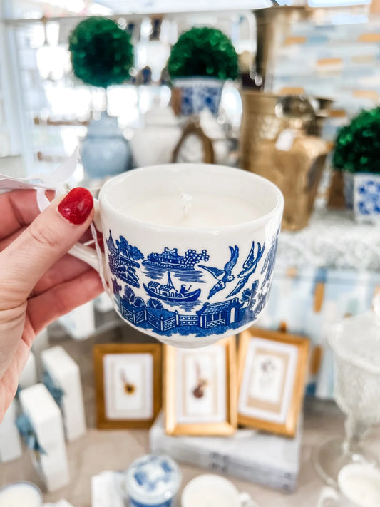 Blue and white tea cup candle