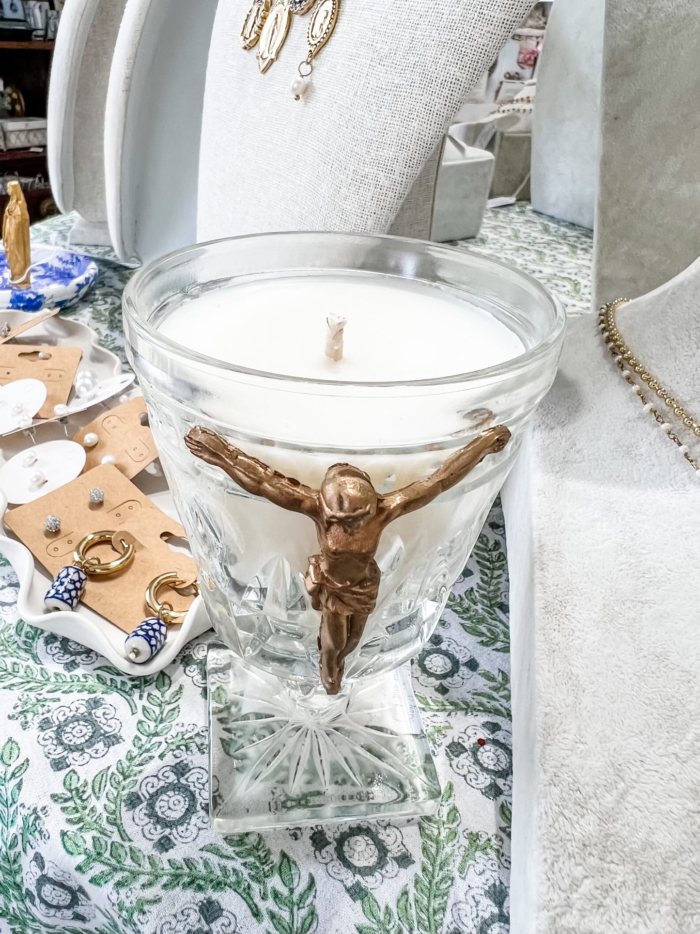 Jesus on crucifix on vintage glass goblet Strong of Pearls